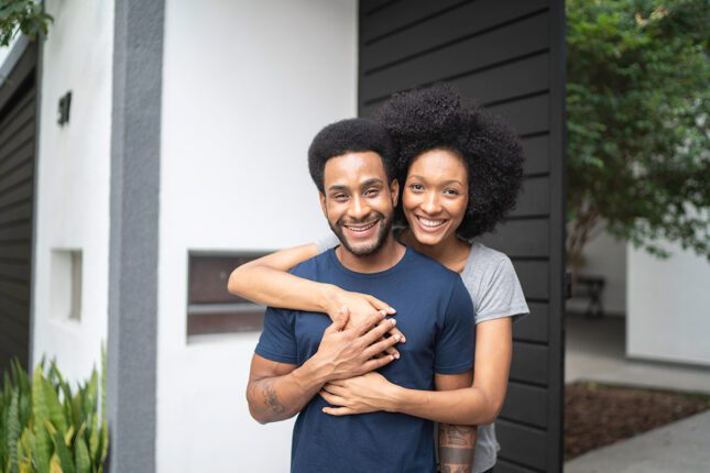 https://www.selecthealthny.org/wp-content/uploads/2023/03/woman_hugging_man-645x430.jpg